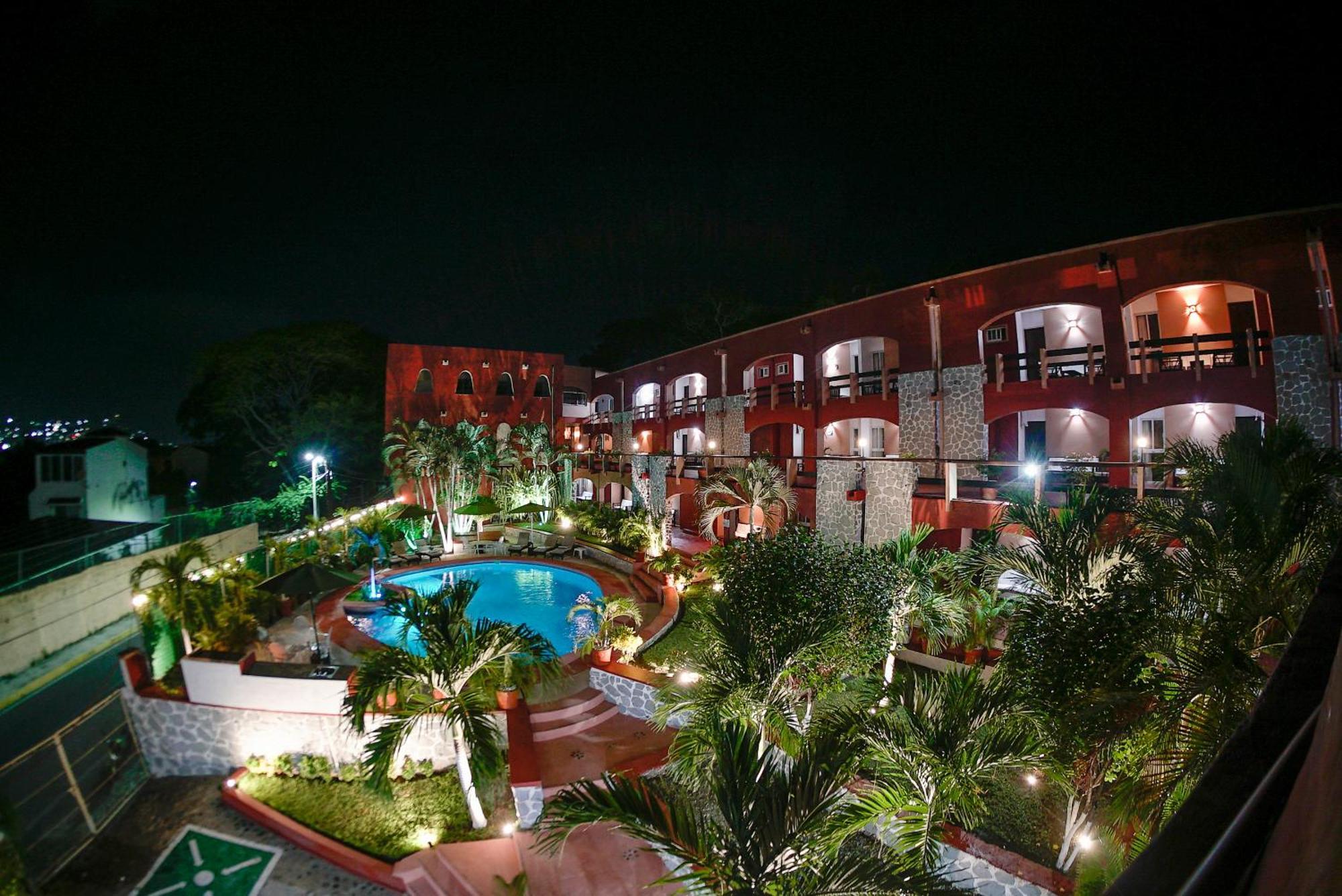 Hotel Zihua Caracol 지와타네호 외부 사진